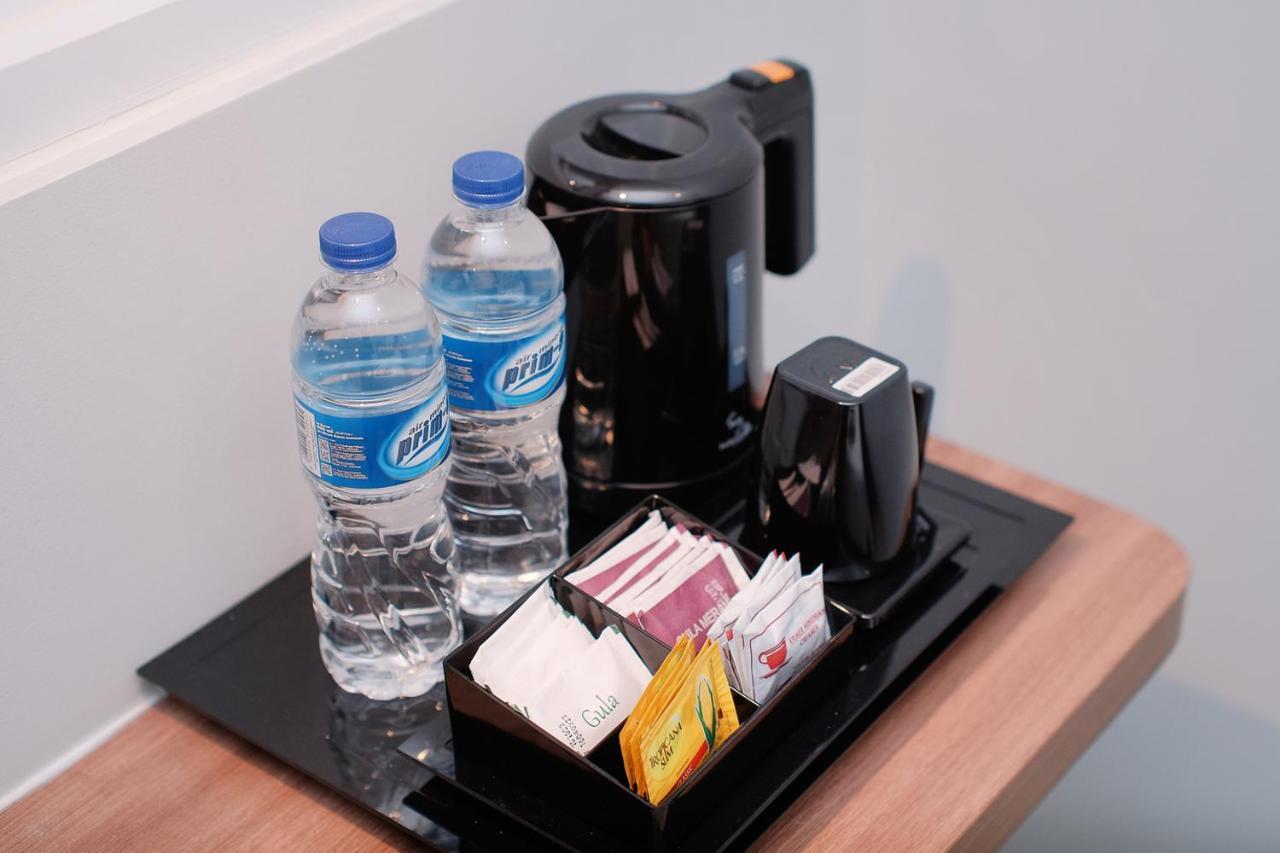 Azana Style Hotel Bandara Jakarta タンゲラン エクステリア 写真