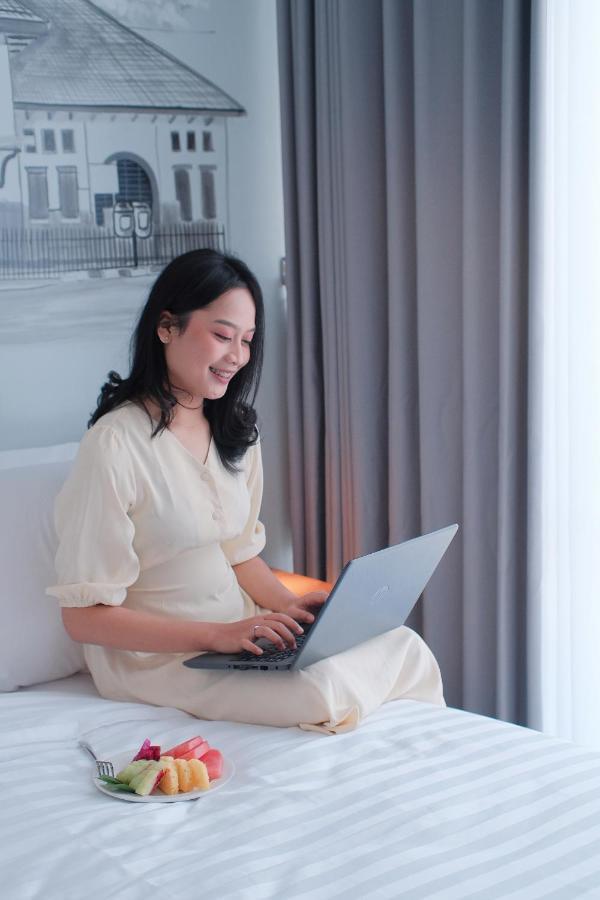 Azana Style Hotel Bandara Jakarta タンゲラン エクステリア 写真
