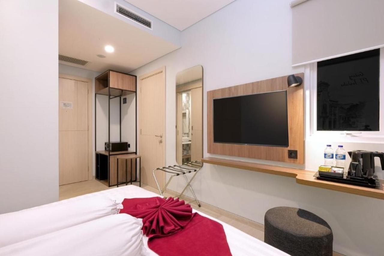 Azana Style Hotel Bandara Jakarta タンゲラン エクステリア 写真